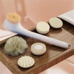 جهاز الاستحمام الكهربائي 6 في 1 ، يتميز بدوران سريع ، يشمل فرشاة تنظيف، فرشاة تدليك، حجر القدم، إسفنجة، وفرشاة ناعمة - الصورة 8